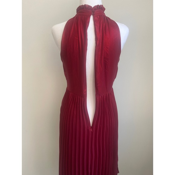 Simply Vera Vera Wang woman's XS Red Pleated Halter Dress Party Cocktail Career - Picture 6 of 7